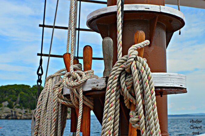 1.5 to 2-Hr Windjammer Sailing Trip in Maine w/ Licensed Captain - Sunset Timing and Late-Season Differences