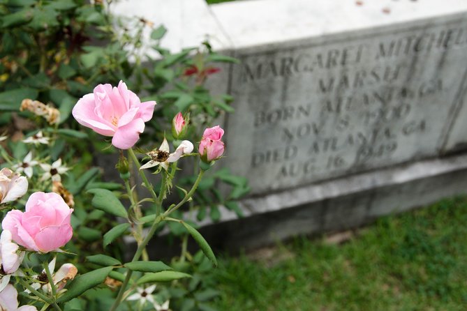 2.5 Hour Atlanta Local Food + Victorian Cemetery Tour - Firepit Pizza Tavern: A Clever Contrast Stop