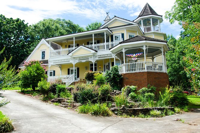 2.5 Hour Atlanta Local Food + Victorian Cemetery Tour - Your Route Starts at Six Feet Under, Right by the Action
