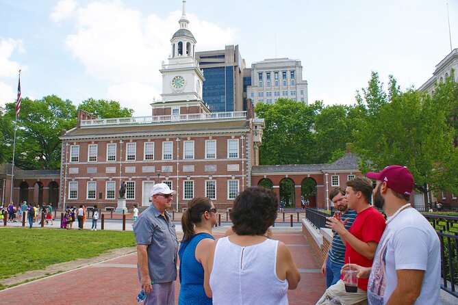 2.5 Hour Philadelphia History Tour with Washington War Tent Show - Starting at Signer’s Garden, where the story begins