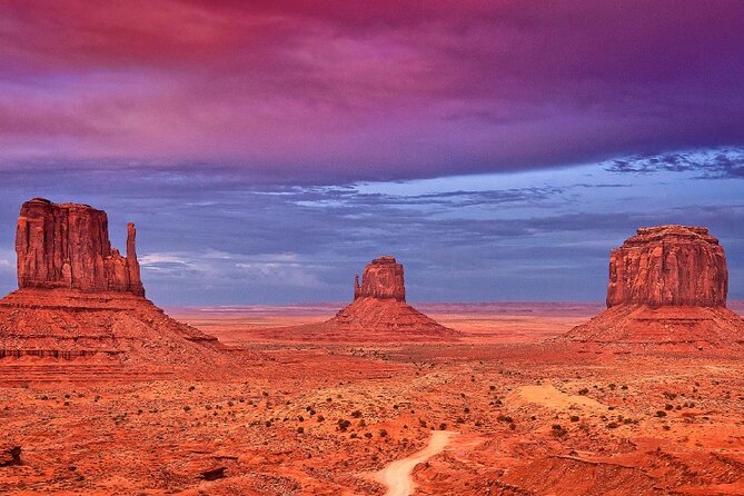 2 Hour Monument Valley Horseback Tour - Where You Start: Sacred Monument Tours and the Stable Setup