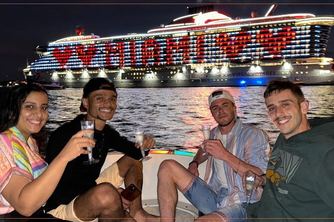 2 hrs Miami Private Boat Tour with Cooler, Ice, Bluetooth Stereo - Miami River start, calm pace, quick reach to the action