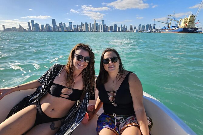 2 hrs Miami Private Boat Tour with Cooler, Ice, Bluetooth Stereo - Port of Miami cruising and Venetian Causeway passes