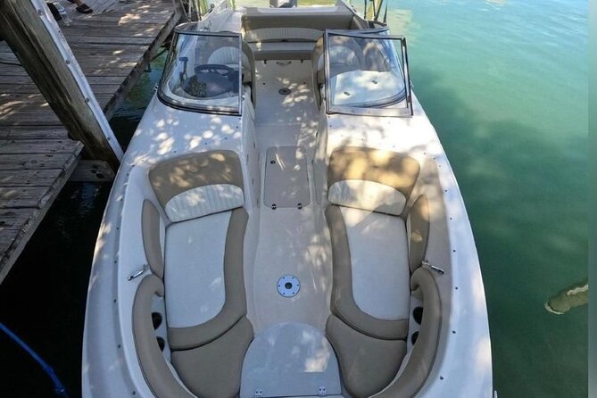 24 Ft Miami Bay: Private Boat, Gas Included , 6 people, Captained - What’s Included (Fuel, Music, Cooler, Marina Bathroom) and Why It Adds Value