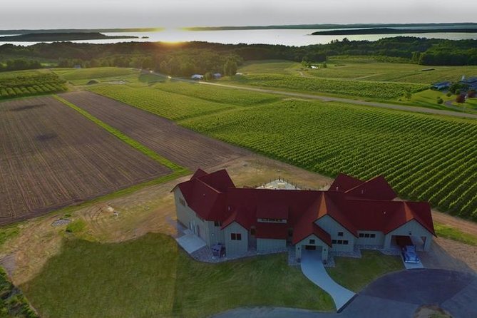 5-Hour Traverse City Wine Tour: 4 Wineries on Old Mission Peninsula - The Magic Shuttle Bus Experience: Comfort, Cooler, and Staying on Schedule