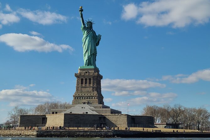 60-Minute Statue of Liberty Sightseeing Cruise - Quick Hits: What You Get in 60 Minutes