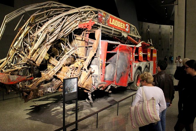 9/11 Memorial, Ground Zero Tour with Optional 9/11 Museum Ticket - Entering the 9/11 Memorial pools: what to look for