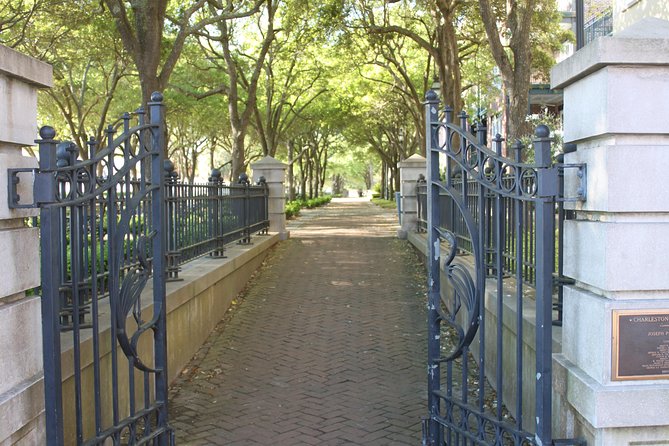 90-Minute Charleston City Sightseeing Bus Tour - Old Exchange Building, Provost Dungeon Area, and White Point Garden