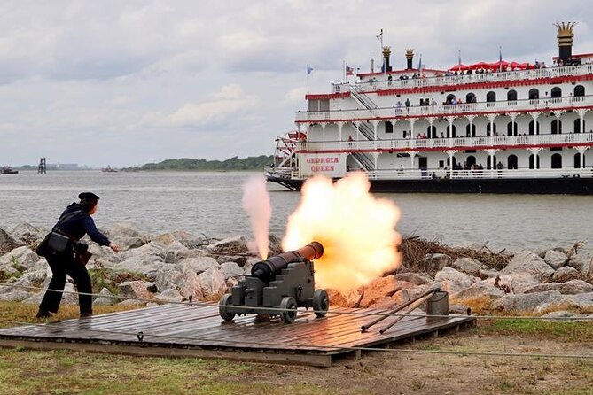 90-Minute Savannah Riverboat Sightseeing Cruise - Food and Drinks From the Bar and Grille: Quick Bites, Cash Bar, and Line Planning