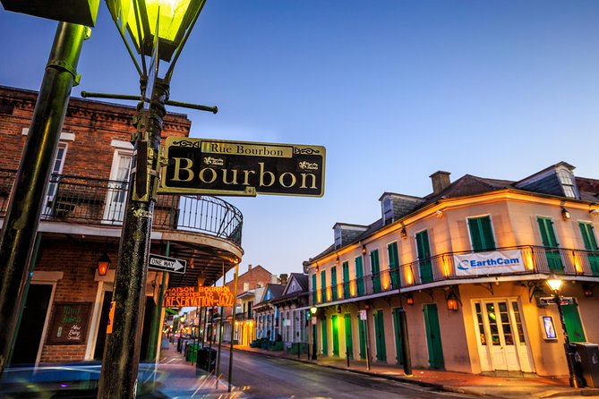 Adults Only Haunted Pub Crawl in New Orleans - Pacing, walking, and comfort tips for an easy night