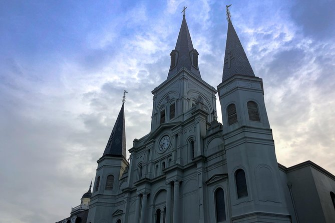 Adults Only Haunted Pub Crawl in New Orleans - Starting at Jackson Square: executions, legends, and first spooky context
