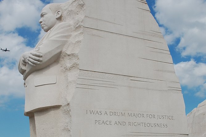African American History Tour with Museum of African American History Ticket - The White House stop, plus the long line of African American contribution