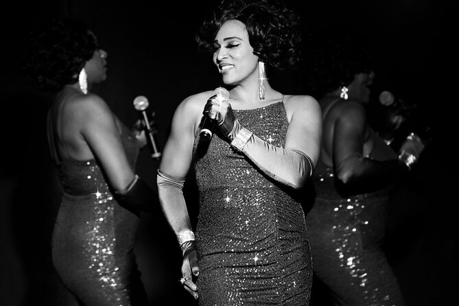 All Motown – Motown Magic in Vegas - All Motown at Alexis Park, in a smaller Vegas room