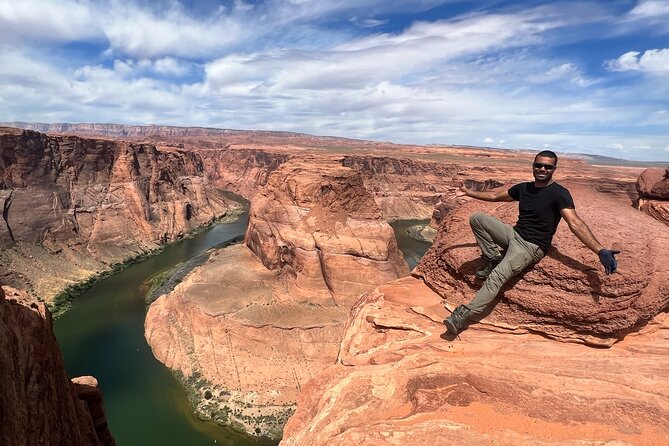 Antelope Canyon and Horseshoe Bend Day Trip from Las Vegas - Horseshoe Bend: The Short Hike to a Huge View