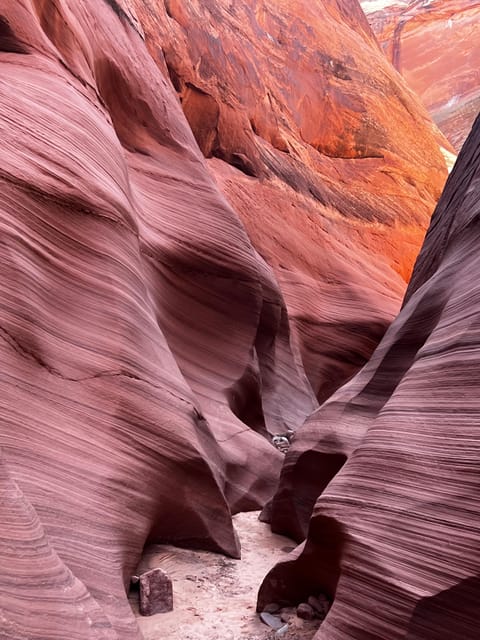 Antelope Canyon Lake Powell: Guided Kayaking & Hike Tour - Hiking Into the Slot Canyon: Hot Feet, Great Angles