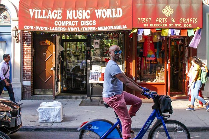 Artistic, Alternative Greenwich Village Walking Tour - Washington Square Park: a calm pause with extra context