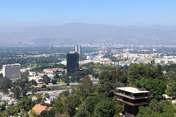 Authentic 3-Hour Hollywood to Beverly Hills Tour - The celebrity strip segment: Chateau Marmont to Whiskey a Go-Go