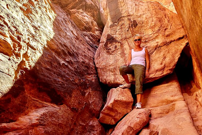 Award Winning Red Rock Canyon Tours - The Scenic Loop inside Red Rock: 13 miles of wow, paced for photos