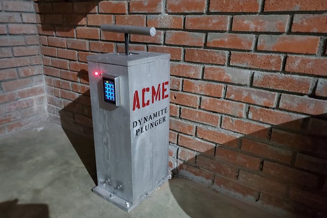 Bank Heist Escape Room Game for Private Group - Private room power: teamwork without strangers taking over