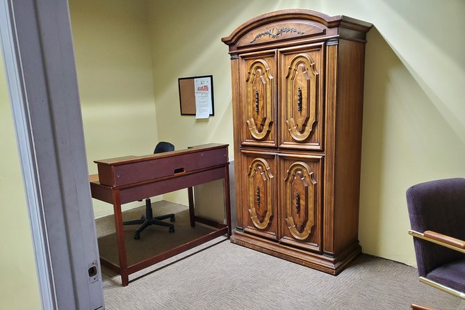 Bank Heist Escape Room Game for Private Group - Inside the Bank Heist story: sneaking, hacking, and a vault deadline