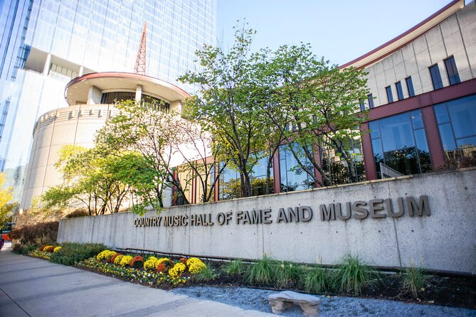 Best of Nashville City Sightseeing Tour on Double Decker Bus - Downtown Nashville Stops You’ll Recognize: From the Ryman to Broadway