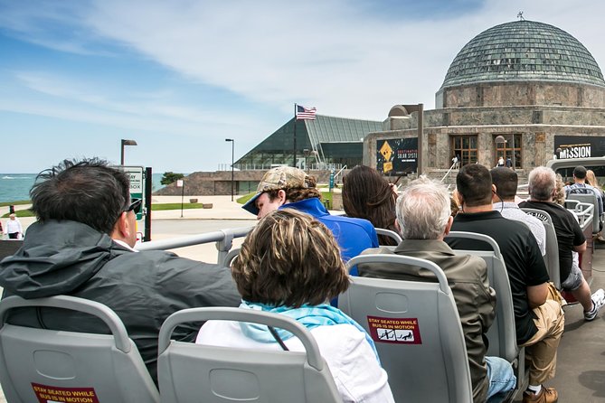 Big Bus Chicago: Hop-On Hop-Off Sightseeing Tour, 24/48/72hr Pass - Practical notes from real rides: drivers, winter, and photo reality