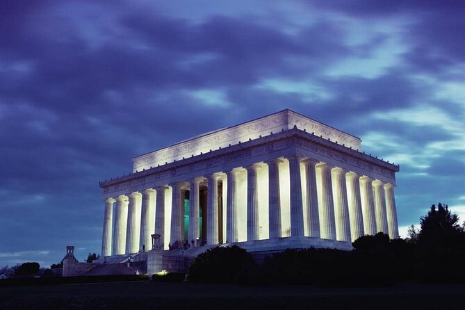 Big Bus DC: Monuments & Memorials Night Tour by Open-top Bus - Extra value if you bundle with the hop-on hop-off pass