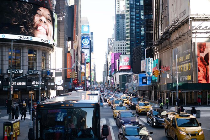 Big Bus NYC: Hop-On Hop-Off Sightseeing Tour by Open-top Bus - Downtown Loop: Best Stops for Manhattan Classics