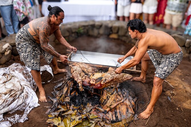 Big Island, Hawaii: Admission to Voyagers of the Pacific Luau - Getting there on your own: no pickup, but near public transportation