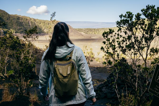 Big Island Highlights: Coffee, Volcano, Black Sands & Waterfall - Volcano House lunch in the caldera: a meal with active-volcano energy nearby