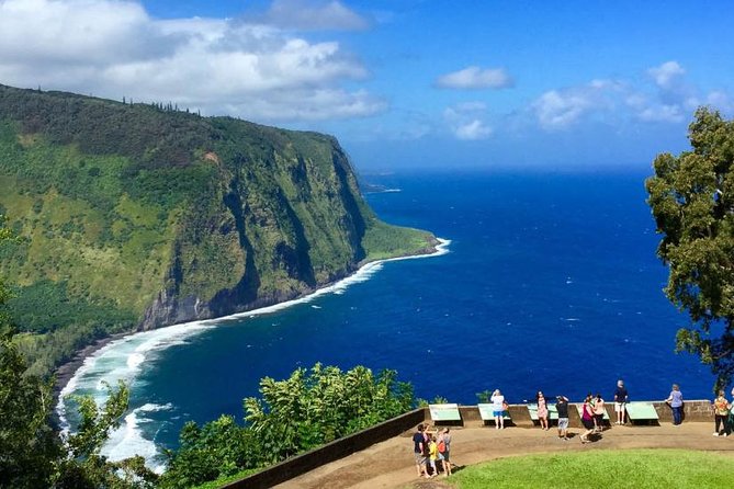 Big Island in a Day: Volcanoes Waterfalls Sightseeing and History - Hawaii Volcanoes National Park: Kilauea Views, Steam Vents, and a Short Hike