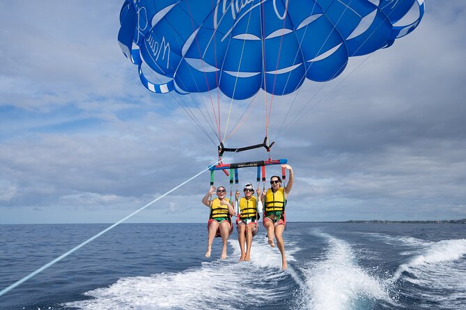 Big Island Parasailing Experience - Your flight options, heights, and how they affect what you feel
