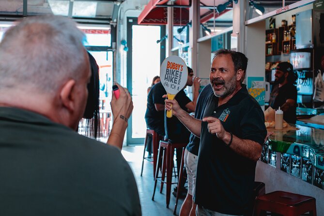 Bikes, Bites & Views: Chicago's Signature Dishes Bike Tour-Adults - The food stops: Chicago classics in a ride-friendly way
