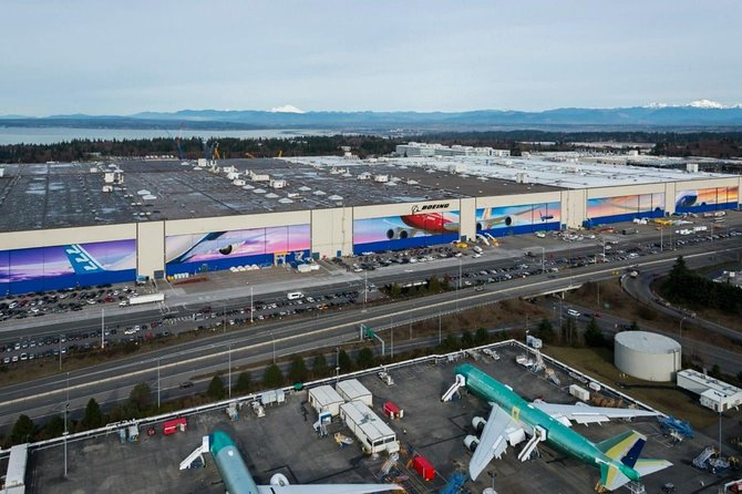 Boeing Factory Tour with Guided Transport from Seattle - Seattle To Everett By Coach, With the Bill Boeing Backstory