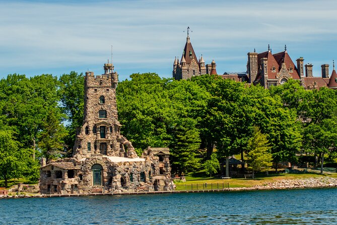 Boldt Castle and 2 Nation Tour - Heart Island Stop: How to Make the Most of Boldt Castle in 75 Minutes
