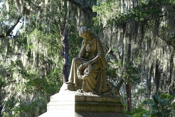 Bonaventure Cemetery Walking Tour with Transportation - Getting There From Downtown: Hotel Pickup That Feels Like a Helper, Not a Headache