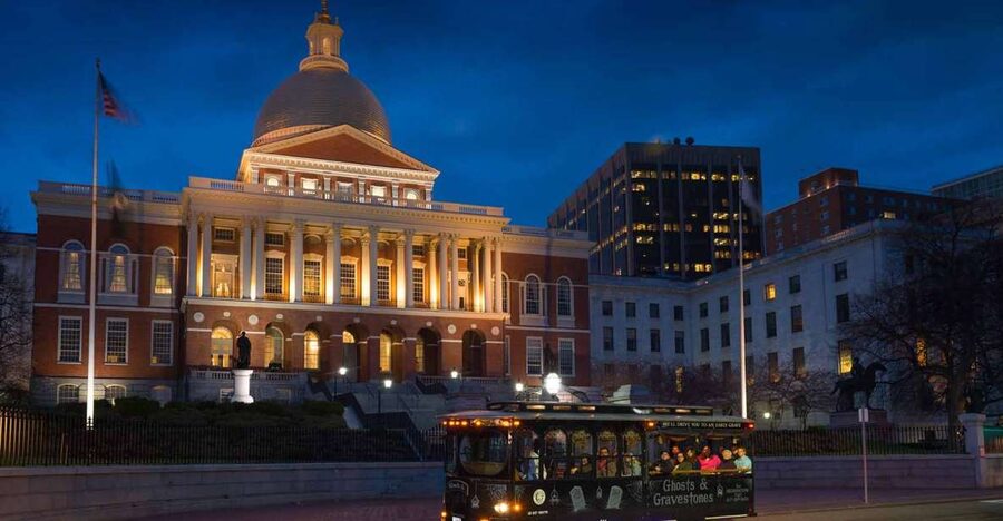 Boston: 1.5-Hour Ghosts and Gravestones Tour - The Trolley Segment: Streets of Mayhem and a Boston Strangler Connection