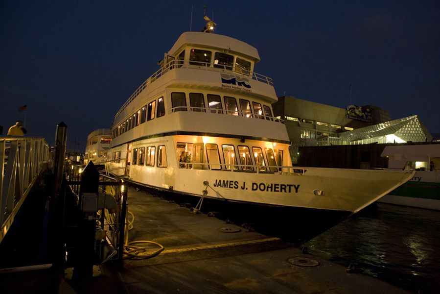 Boston: City Cruises Sunset Skyline Cruise with Commentary - The narration: how guides like David Coffin and Kevin keep it fun