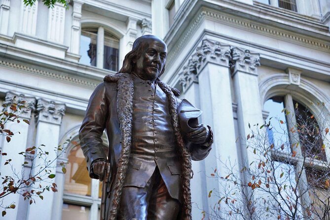 Boston Freedom Trail Walking Tour with Costumed Guide - Starting at Paul Revere Mall, then finishing near Faneuil Hall
