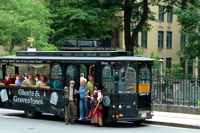 Boston Ghosts and Gravestones Trolley Tour - How long you’ll stand, walk, and wait, plus smart ways to stay comfortable