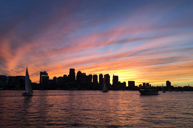 Boston Harbor Sunset Cruise - Finding Classic Harbor Line at Rowes Wharf (and avoiding the first-minute scramble)