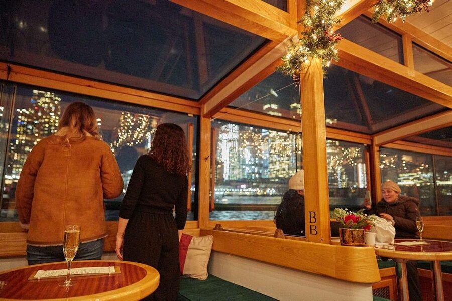 Boston: Harbor Sunset Yacht Cruise - FAQ