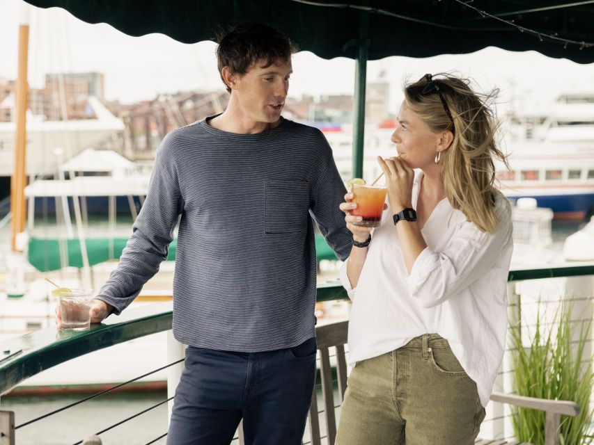 Boston: Harbor Sunset Yacht Cruise - Rowes Wharf meeting point and how to snag the best seat