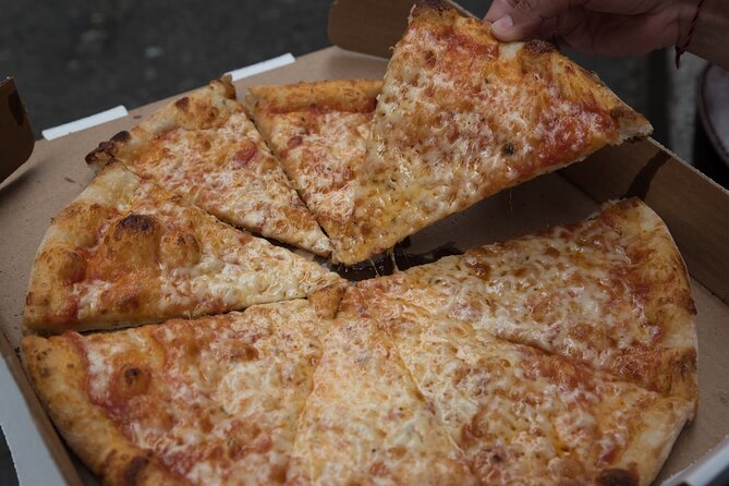 Boston North End Food Tour of 6+ Tastings, Cannoli, Lobster Roll - Meeting at 98 Union St, ending on Hanover Street
