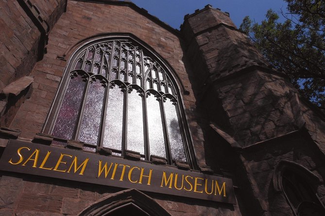 Boston Pass: 40+ Things To Do - Includes Franklin Park Zoo - Revolutionary landmarks and old ships: Paul Revere House, Buckman Tavern, and USS Constitution Museum