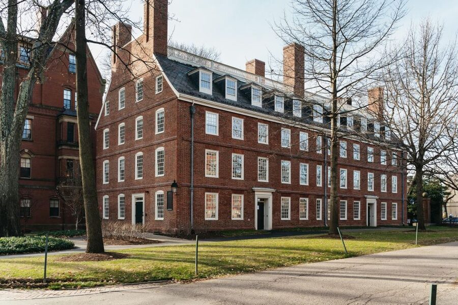 Cambridge: Harvard University Student-Guided Walking Tour - What you actually do during the walk, step by step