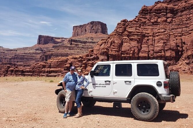 Canyonlands National Park Backcountry 4x4 Adventure from Moab - Shafer Trail switchbacks, mesa views, and Thelma and Louise Point