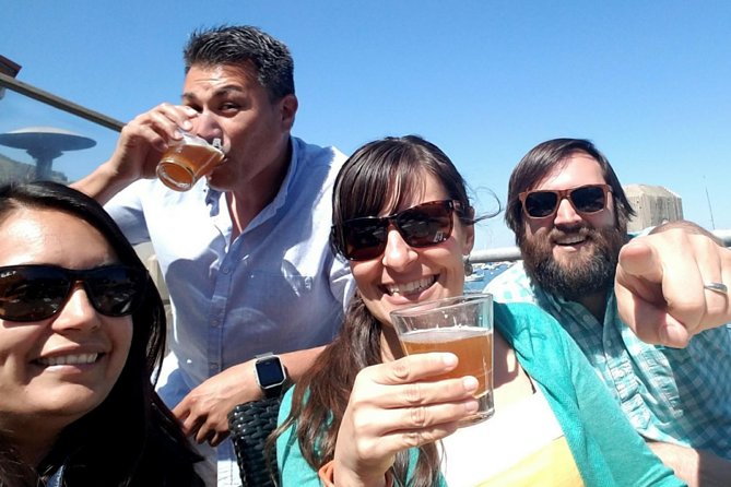 Catalina Food Tour - Marlin Club finale: the oldest dive bar in Avalon