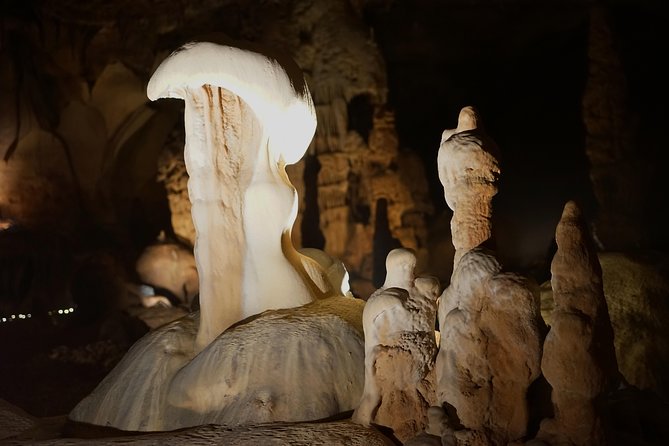 Cave Without a Name Admission Ticket with Guided Cavern Tour - Above-ground add-ons: gem sluice, geode slicing, and Canyon Rim Trail