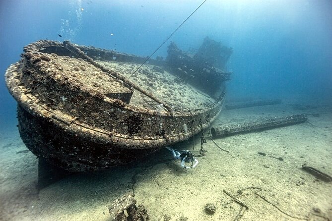 Certified Diver: 2-Tank Deep Wreck and Shallow Reef Dive Off Oahu - From Kewalo Basin Harbor: Getting to the Boat and Staying Comfortable